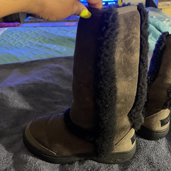 Sunburst uggs - Picture 2 of 6